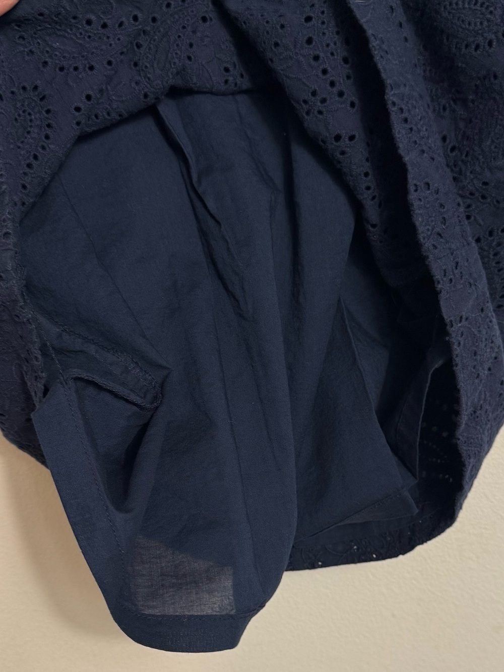 Chadwick’s Dark Blue Eyelet Paisley Shift Dress Size 8 Sleeveless Ruffle Trim - Picture 5 of 7